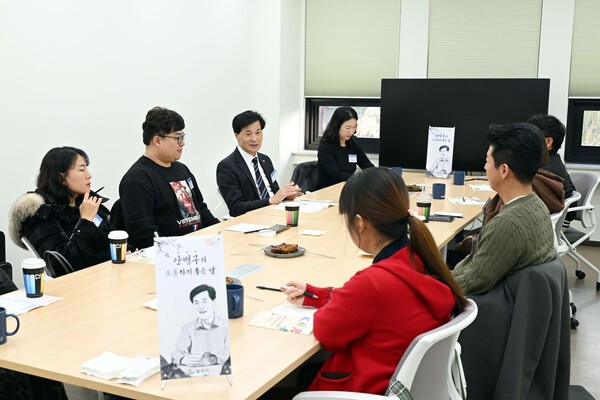 밀양시, 지역 청년예술인 간담회 모습. [사진=밀양시]